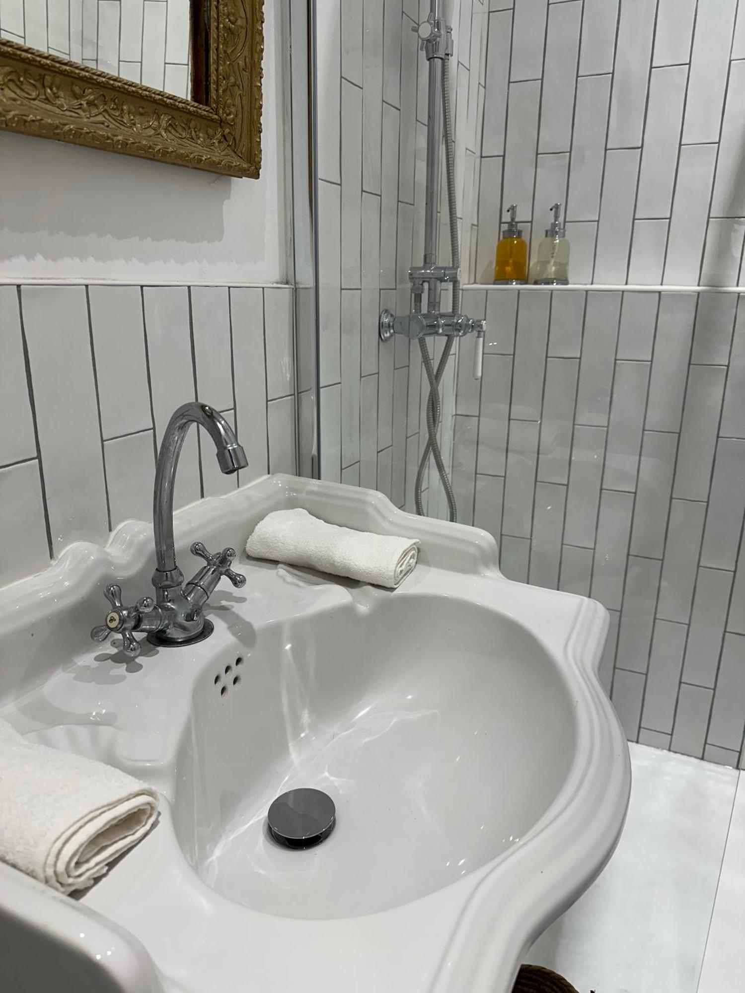 Studio Centre Ville La Toscane LʼIsle-sur-la-Sorgue Εξωτερικό φωτογραφία